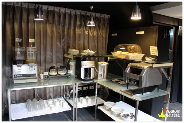 麗翔酒店(花蓮館)：花蓮市｜2013年全新落成的舒適乾淨住宿選擇*花月和室雙人房*『麗翔酒店連鎖(花蓮館)』 窩客島 下午茶 自助早餐 公正包子 鬧區 免費停車 彩虹夜市 推薦