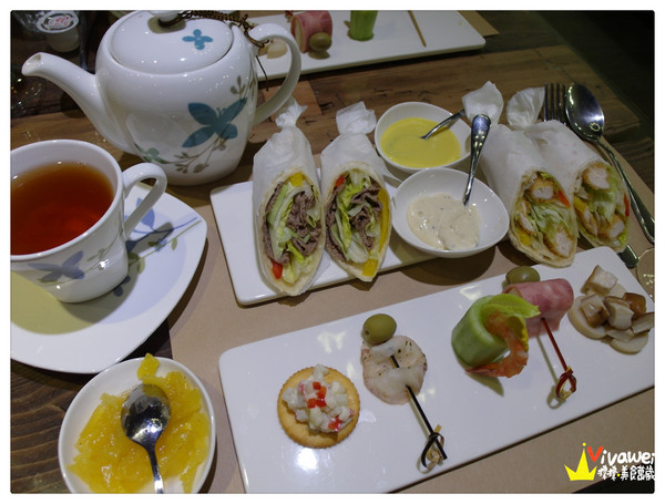 麗翔酒店(花蓮館)：花蓮市｜2013年全新落成的舒適乾淨住宿選擇*花月和室雙人房*『麗翔酒店連鎖(花蓮館)』 窩客島 下午茶 自助早餐 公正包子 鬧區 免費停車 彩虹夜市 推薦