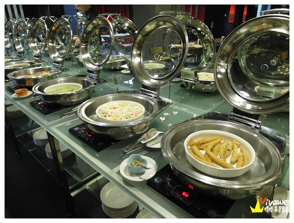 麗翔酒店(花蓮館)：花蓮市｜2013年全新落成的舒適乾淨住宿選擇*花月和室雙人房*『麗翔酒店連鎖(花蓮館)』 窩客島 下午茶 自助早餐 公正包子 鬧區 免費停車 彩虹夜市 推薦