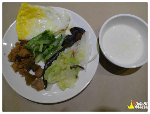 麗翔酒店(花蓮館)：花蓮市｜2013年全新落成的舒適乾淨住宿選擇*花月和室雙人房*『麗翔酒店連鎖(花蓮館)』 窩客島 下午茶 自助早餐 公正包子 鬧區 免費停車 彩虹夜市 推薦