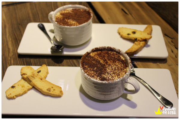 麗翔酒店(花蓮館)：花蓮市｜2013年全新落成的舒適乾淨住宿選擇*花月和室雙人房*『麗翔酒店連鎖(花蓮館)』 窩客島 下午茶 自助早餐 公正包子 鬧區 免費停車 彩虹夜市 推薦