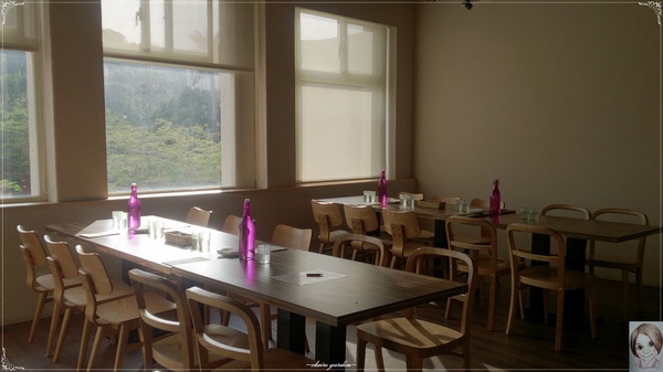 政大光舍餐廳 Light House Cafe：台北 政大光舍餐廳 Light House Cafe~校園內也有氣氛美店