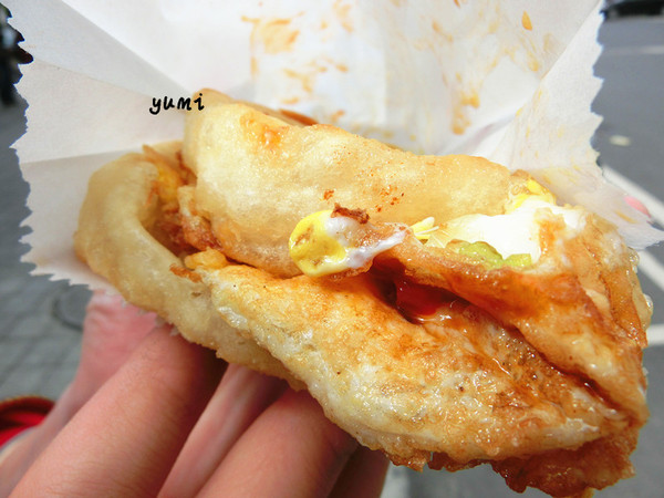 柯氏蔥油餅(原礁溪蔥油餅)：【宜蘭食記】到礁溪一遊 非吃不可@柯氏蔥油餅(原:礁溪蔥油餅)