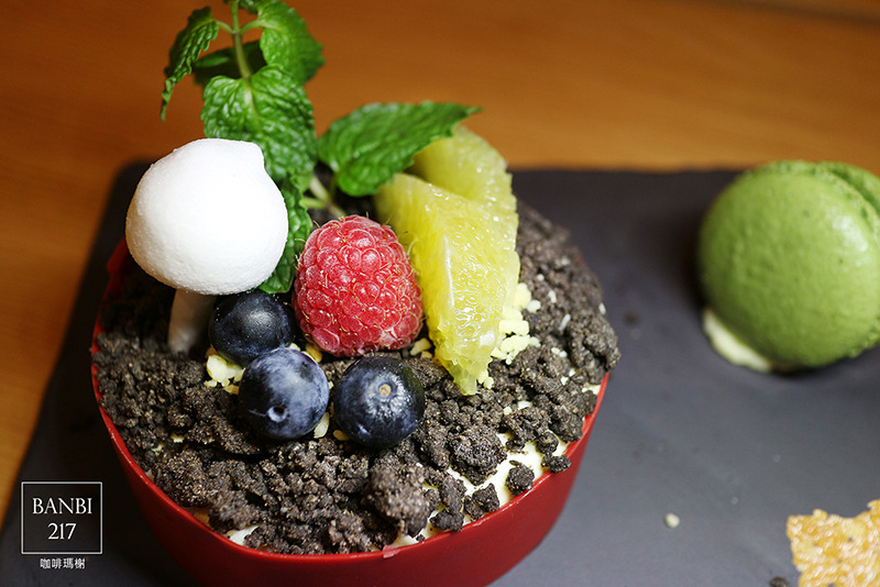 Banbi217 美食旅遊: 咖啡瑪榭(忠孝店) 台北無限時的咖啡館與義法餐廳,早午餐,下午茶 (明曜百貨,東區,捷運忠孝敦化站)