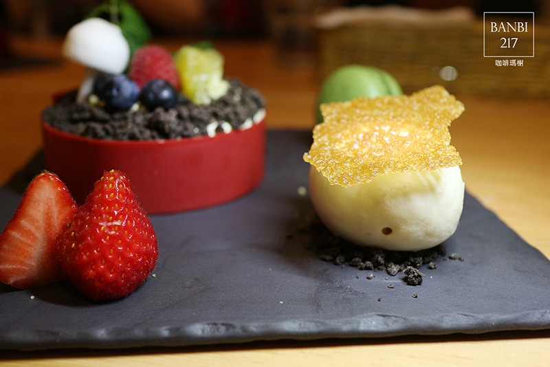 Banbi217 美食旅遊: 咖啡瑪榭(忠孝店) 台北無限時的咖啡館與義法餐廳,早午餐,下午茶 (明曜百貨,東區,捷運忠孝敦化站)