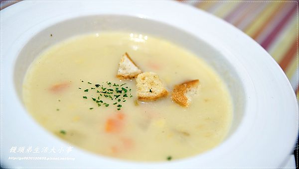 LIVE PASTA 饗樂義大利麵:【食記/台北市】捷運美食~尋找東區巷弄美食♪♪LIVE 饗樂♪♪