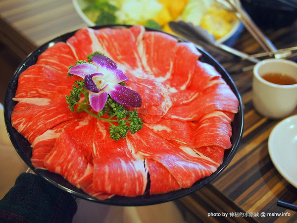 勾勾鍋 鴛鴦火鍋:【食記】台南go go hot pot 勾勾鍋鴛鴦火鍋@中西區 : 食材新鮮份量實在,CP值還頗高呢!