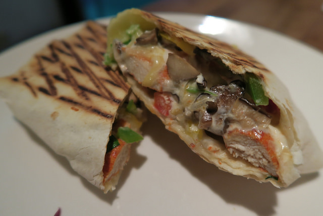 西班牙紅椒雞肉磚餅1