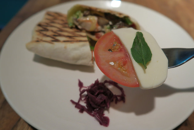 西班牙紅椒雞肉磚餅2