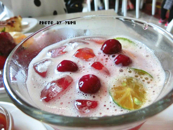 咖啡鑽：【台中食記】二訪!讓人難以忘懷的扎實感鬆餅@咖啡鑽