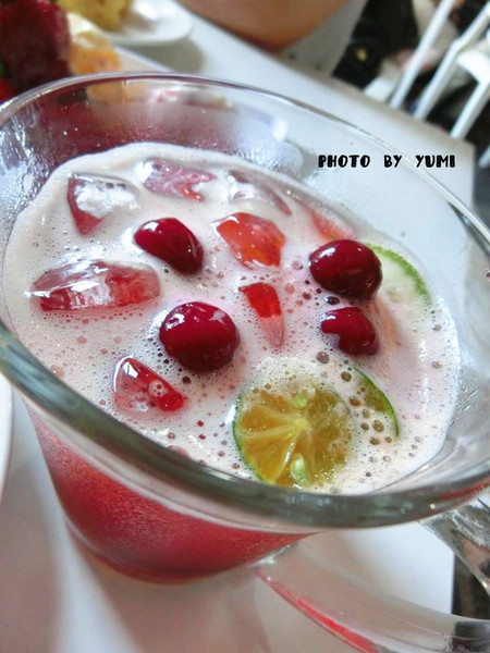 咖啡鑽：【台中食記】二訪!讓人難以忘懷的扎實感鬆餅@咖啡鑽