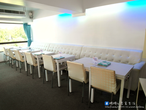 咖啡鑽：〖台中│美食〗咖啡鑽 ❤ 台中Number One鬆餅店果然名不虛傳!!厚度，香氣，美味通通都是鑽石頂級的享受!!