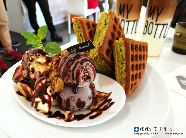 咖啡鑽：〖台中│美食〗咖啡鑽 ❤ 台中Number One鬆餅店果然名不虛傳!!厚度，香氣，美味通通都是鑽石頂級的享受!!