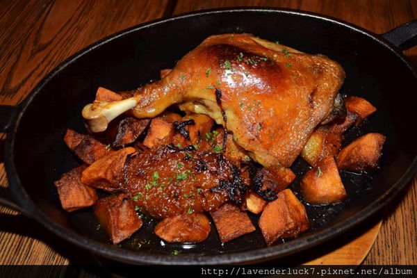 La MESA 西班牙餐廳：La MESA 西班牙餐廳!以酒入菜的道地口味