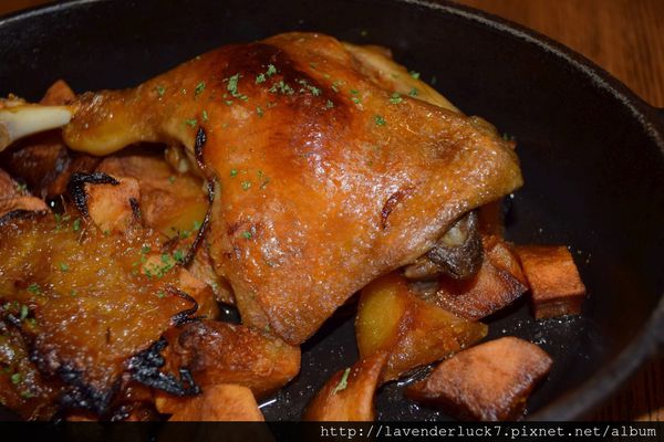 La MESA 西班牙餐廳：La MESA 西班牙餐廳!以酒入菜的道地口味