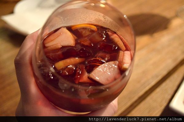 La MESA 西班牙餐廳：La MESA 西班牙餐廳!以酒入菜的道地口味