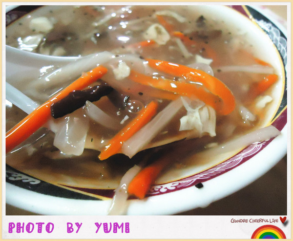 向上水餃：【台中食記】打破經濟不景氣之甚麼都漲!!水餃堅持一顆兩元省荷包@向上水餃