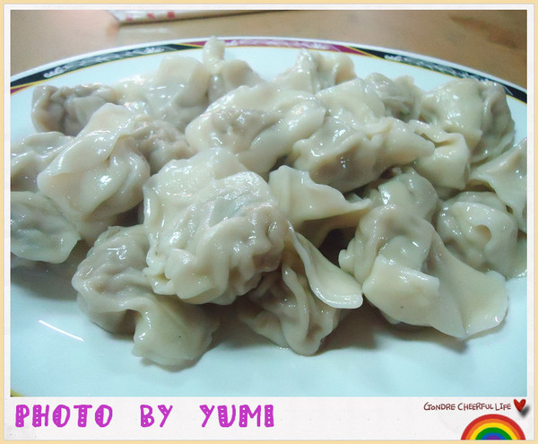 向上水餃：【台中食記】打破經濟不景氣之甚麼都漲!!水餃堅持一顆兩元省荷包@向上水餃