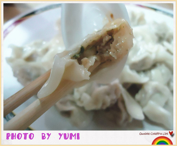 向上水餃：【台中食記】打破經濟不景氣之甚麼都漲!!水餃堅持一顆兩元省荷包@向上水餃