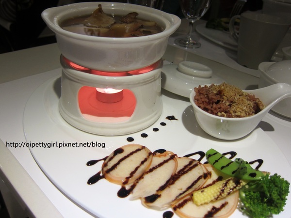 飛饗創意西式料理:台南東區❤飛饗創意西式料理【愛評柒拾伍卷】