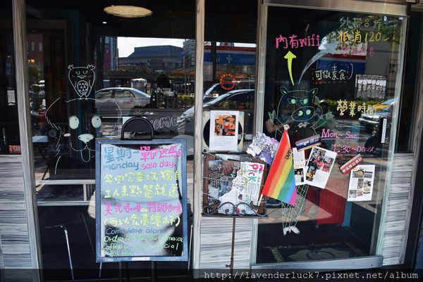 Pick 屁渴：★Pick 屁渴-特色炒泡麵+烤黑糖奶茶