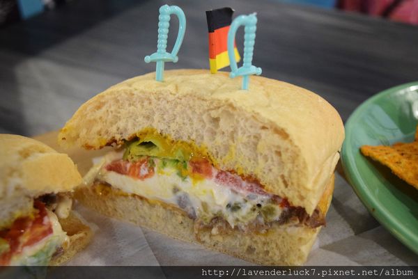 Pick 屁渴：★Pick 屁渴-特色炒泡麵+烤黑糖奶茶