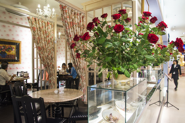 古典玫瑰園(TEAPUB):♪台北【古典玫瑰園-美麗華】浪漫古典的下午茶美味之旅