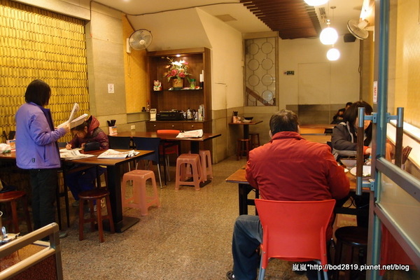 金宴小館：【台中潭子】金宴小館－尋常小吃店，牛肉麵挺便宜的