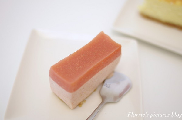 牧內MUNE CAKE義式手工蛋糕店：宜蘭羅東鎮美食~MUNE牧內義式手工蛋糕店~超特別的紅心芭樂起司蛋糕