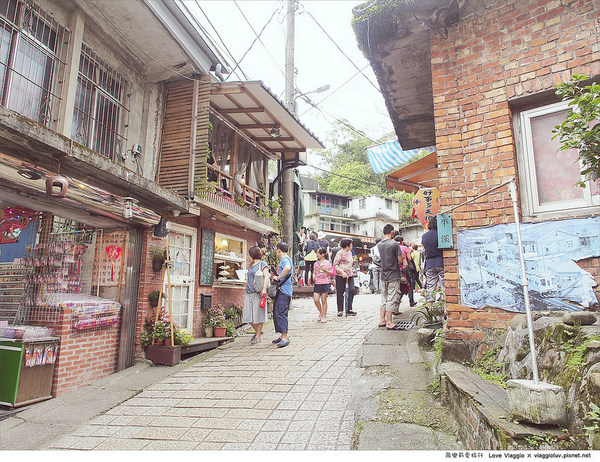 街角28:【台北 Taipei】平溪咖啡街角28 離火車最近的距離品嚐咖啡 Pinxi