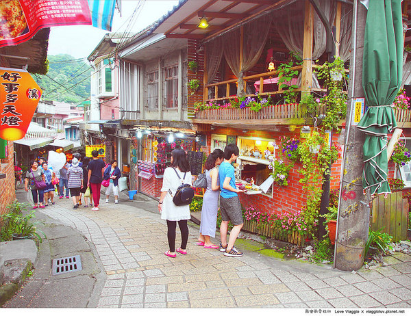 街角28:【台北 Taipei】平溪咖啡街角28 離火車最近的距離品嚐咖啡 Pinxi
