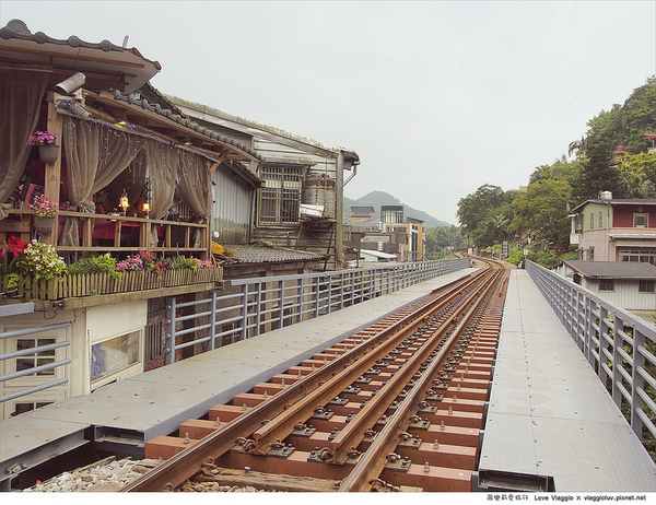 街角28:【台北 Taipei】平溪咖啡街角28 離火車最近的距離品嚐咖啡 Pinxi