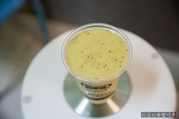 四季逗黑砂糖木瓜牛奶：【食記】｛高雄。苓雅區｝自強夜市裡的果汁調色盤四季逗好喝新鮮又健康