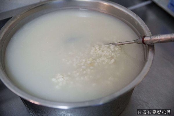 四季逗黑砂糖木瓜牛奶：【食記】｛高雄。苓雅區｝自強夜市裡的果汁調色盤四季逗好喝新鮮又健康