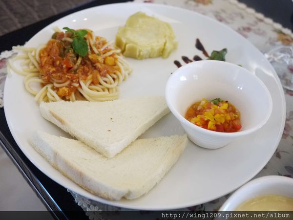 聖荷緹渡假城堡：變身公主！夢幻風「聖荷緹渡假城堡民宿」