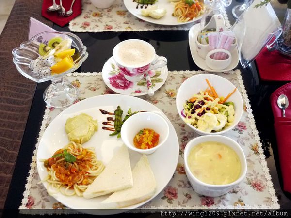 聖荷緹渡假城堡：變身公主！夢幻風「聖荷緹渡假城堡民宿」