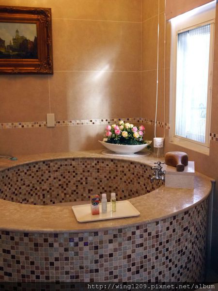 聖荷緹渡假城堡：變身公主！夢幻風「聖荷緹渡假城堡民宿」