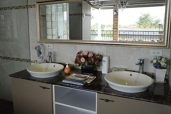 聖荷緹渡假城堡：【宜蘭。五結】郷間田野の城堡民宿～聖荷緹城堡渡假城堡