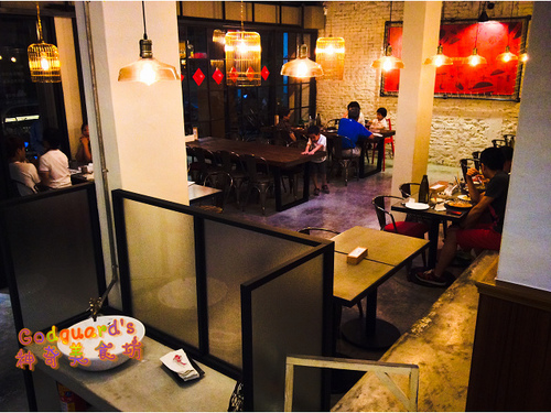 昨日花卷 跨界好食：(食記)[台中市西區] 好澎湃的大卷兒～祕凍滷牛肉花卷套餐——昨日花卷