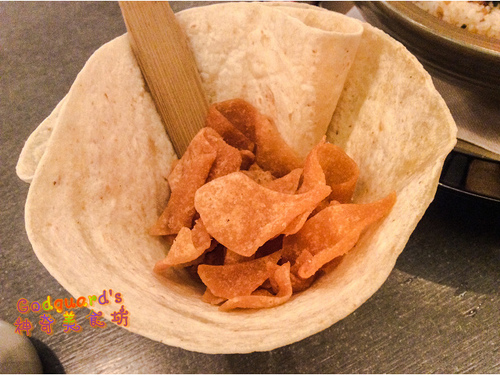 昨日花卷 跨界好食：(食記)[台中市西區] 好澎湃的大卷兒～祕凍滷牛肉花卷套餐——昨日花卷