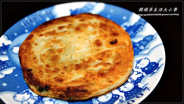 老克明蔥油餅:【老克明】妳有吃過會爆蔥的蔥油餅嗎??讓妳每口都是好滋味