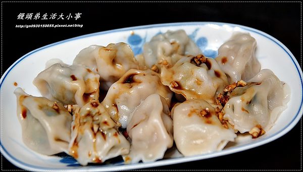 老克明蔥油餅:【老克明】妳有吃過會爆蔥的蔥油餅嗎??讓妳每口都是好滋味