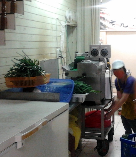 老克明蔥花鍋餅(鹹)(170±10g)X5/包：老克明[蔥花鍋餅]˙[鮮肉水餃]好吃無敵啦!