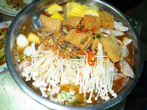 紅蟳王釣蝦場: <新北|三重|熱炒>好吃又好玩~紅蟳王釣蝦場