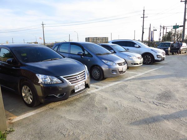 【桃園餐廳】第三航廈咖啡店-坐著喝咖啡也能看到飛機