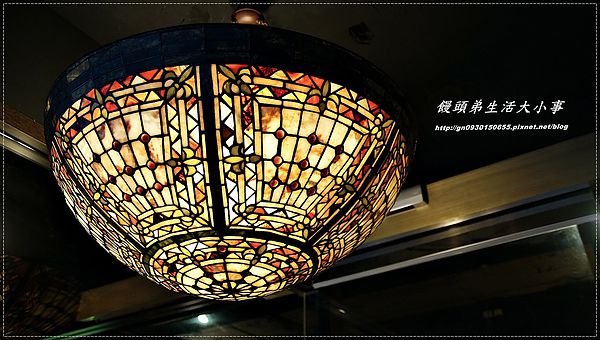 Murano 莫拉諾精品咖啡:【食記/台北市】什麼??這裡是喝下午茶的地方還是賣燈♪♪莫拉諾 Murano♪♪