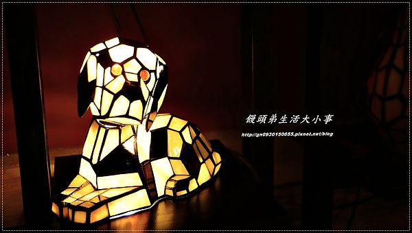 Murano 莫拉諾精品咖啡:【食記/台北市】什麼??這裡是喝下午茶的地方還是賣燈♪♪莫拉諾 Murano♪♪