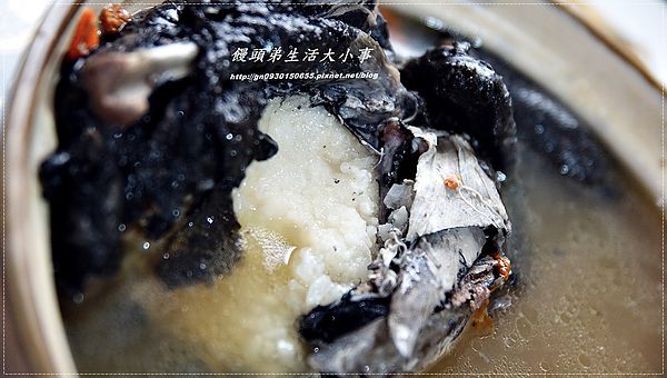日芳珍饌「北極貝米雞」：【日芳珍饌】超誇張～雞的骨頭可以吃下肚♪♪北極貝米雞♪♪
