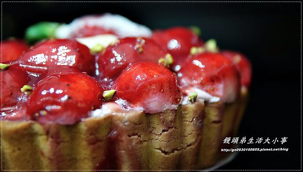 青山工房：【青山工房】哇！！有沒有搞錯滿滿的草莓♪♪法式草莓派♪♪
