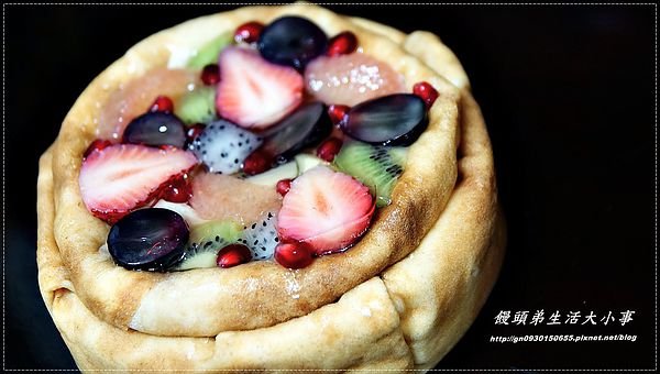 青山工房：【青山工房】滿滿的卡士達鮮奶油～每口都是好滋味♪♪什錦水果總匯蛋糕♪♪